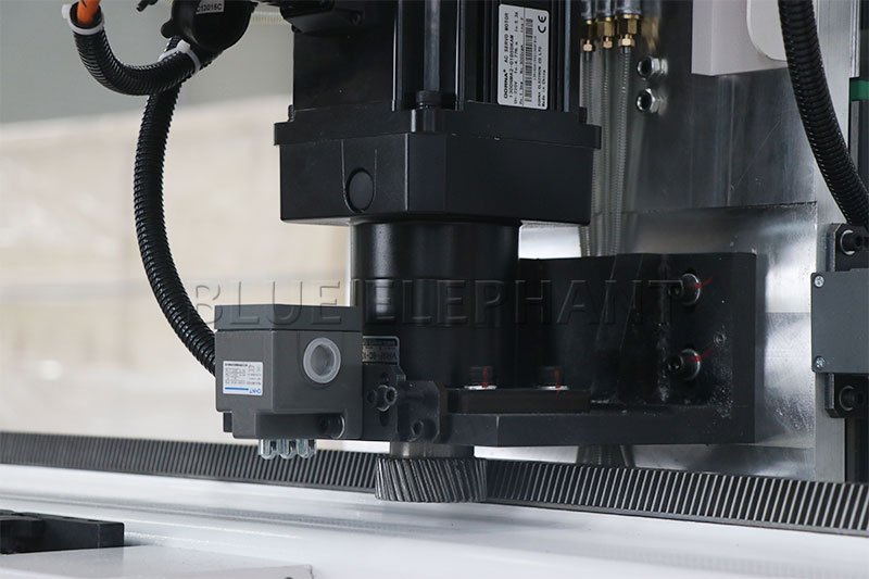 雙工位四工序數控開料機