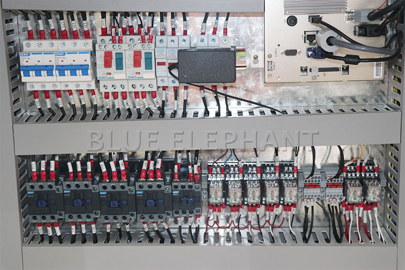 雙工位四工序數控開料機